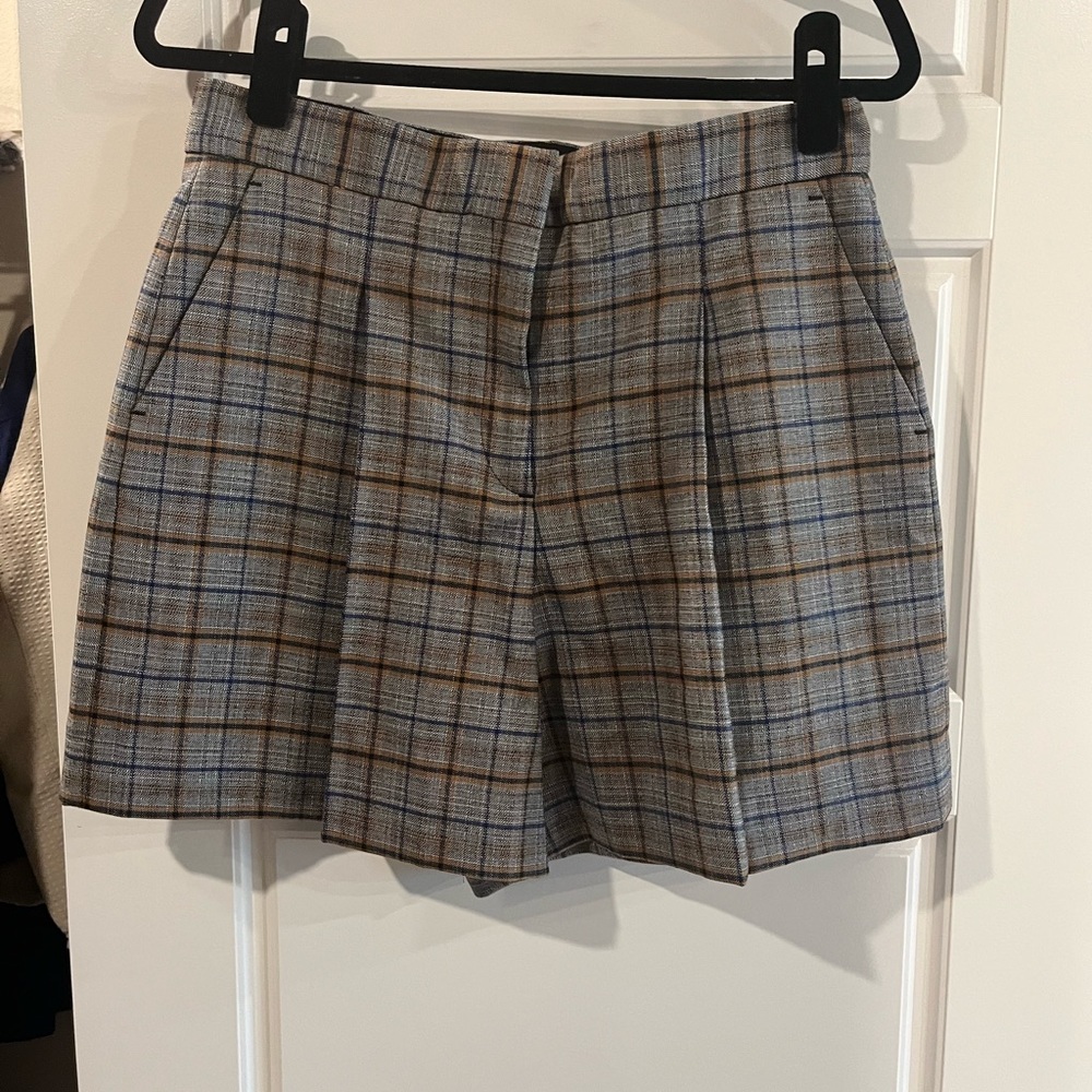 New uniqlo linen plaid shorts size 42